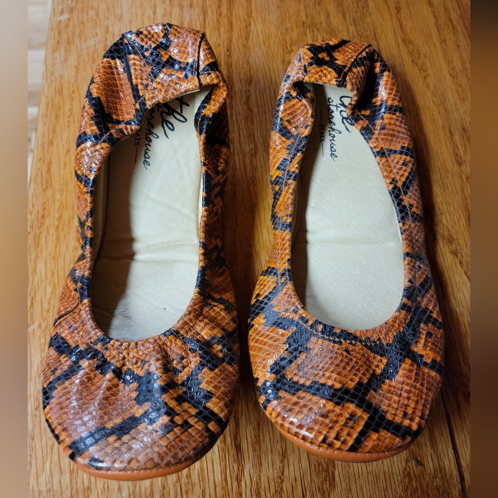Storehouse Flats, Orange snake print, size 8